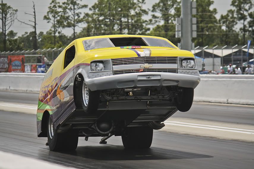 IMAGE: http://i776.photobucket.com/albums/yy43/Unatural91/Drag%20Racing/0410_0062.jpg