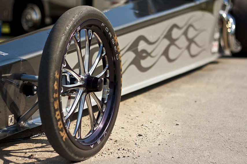 IMAGE: http://i776.photobucket.com/albums/yy43/Unatural91/Drag%20Racing/Dragsterwheel.jpg