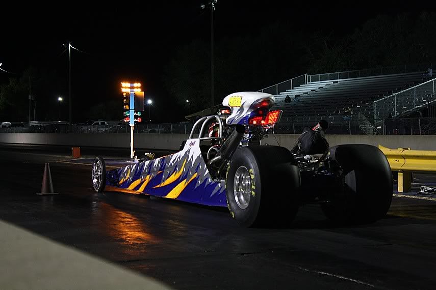IMAGE: http://i776.photobucket.com/albums/yy43/Unatural91/Drag%20Racing/track21211028.jpg