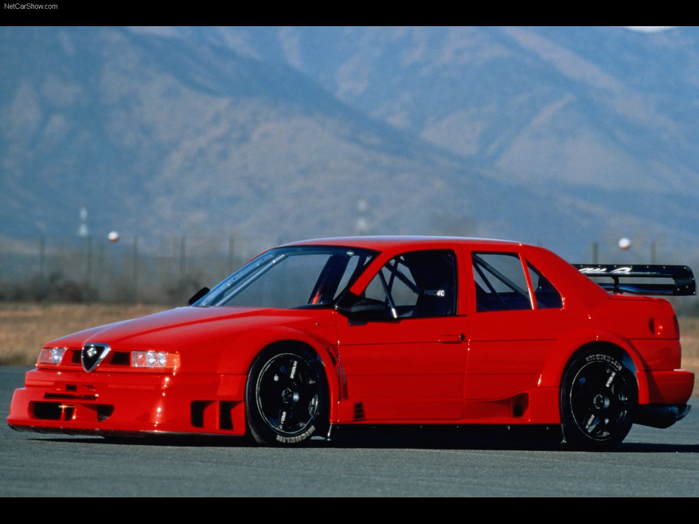 Alfa_Romeo-155_25_V6_TI_DTM_1993_1600x1200_wallpaper_03.jpg