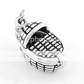 SILVER BASKET WITH BABY MOSES INSIDE CHARM W/SPLIT RING  